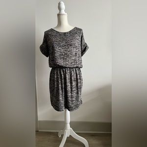 Max Studio Short Sleeve Sweater Dress NWOT - Size S